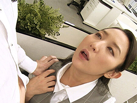 誘惑7　仕事中にチ○ポを触りたがる7人のOL達　サンプル画像02